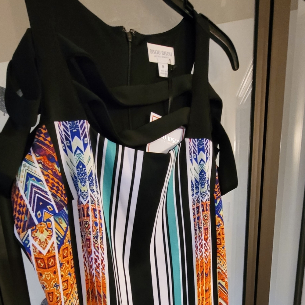 Dress - Picture 2 of 4